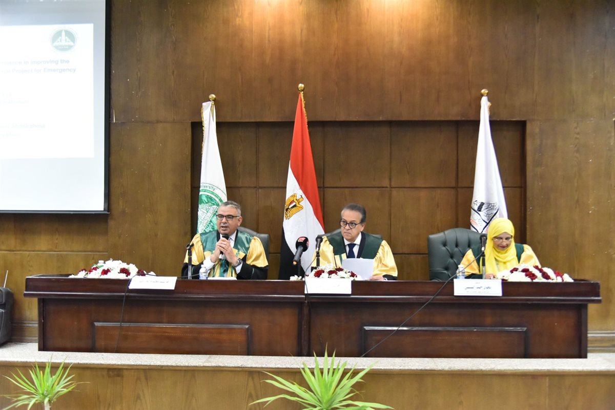 وزير الصحة خلال المناقشة
