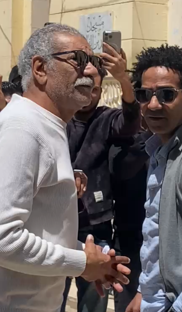 &nbsp;سيد رجب يشارك في جنازة والد طليقته بمسجد أسد بن الفرات