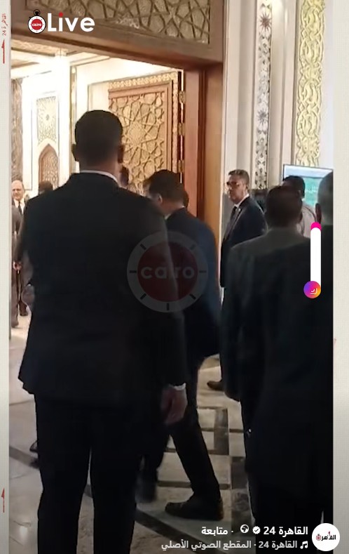 الدكتور شريف فاروق