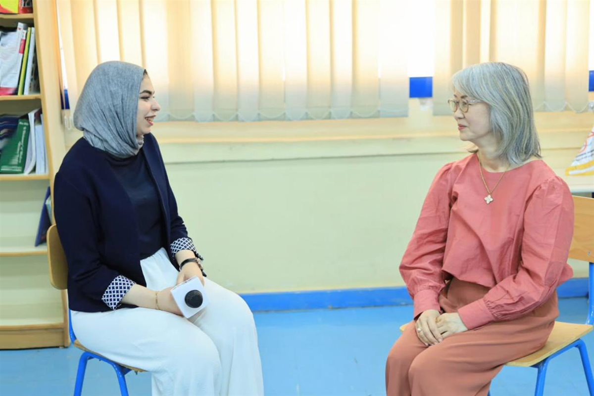 الخبيرة اليابانية في المدارس المصرية خلال الحوار