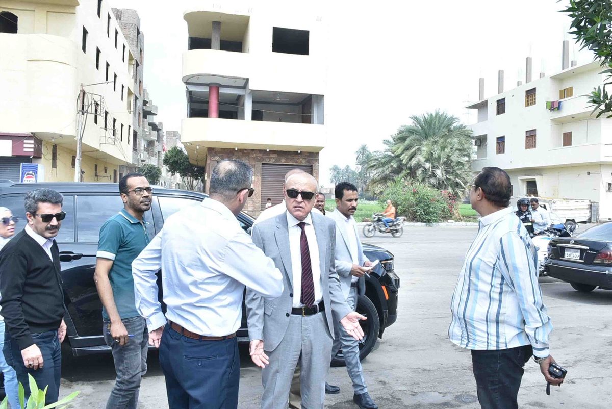 جولة ميدانية لمحافظ الأقصر لتحسين الخدمات&nbsp;