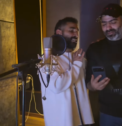 من الاستوديو.. لقطات من كواليس تسجيل أغنية بينسوا إزاي لـ أحمد سعد