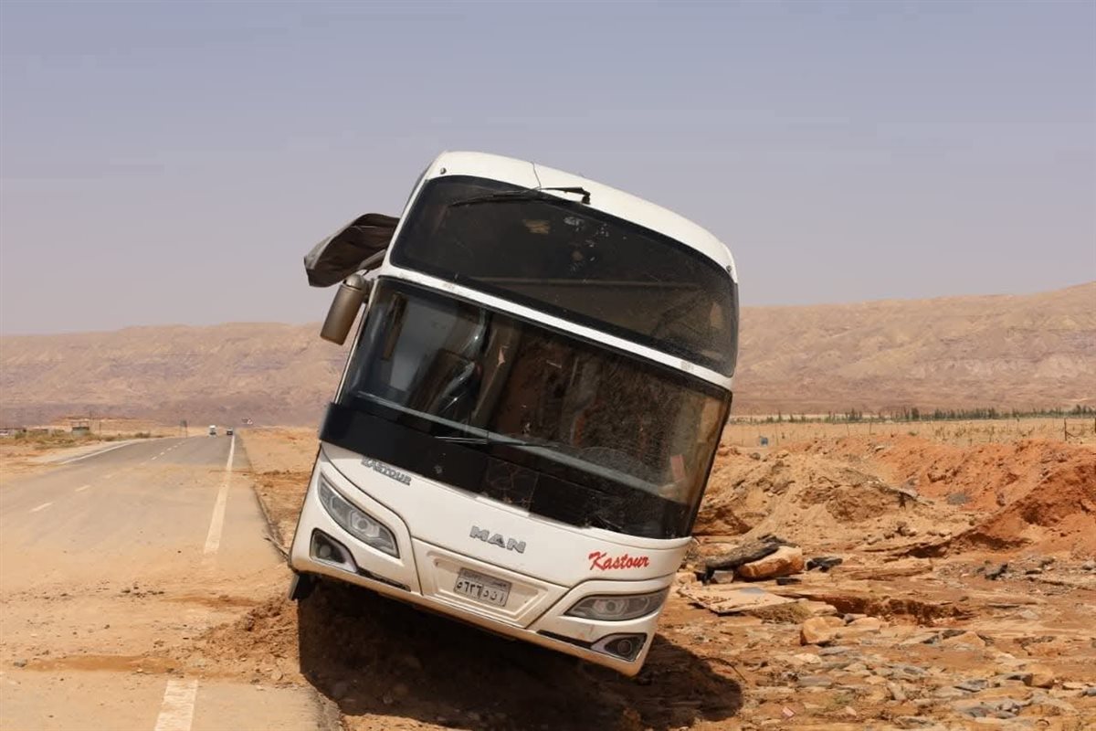 تشكيل لجنة لاحتواء تداعيات السيول بسانت كاترين 