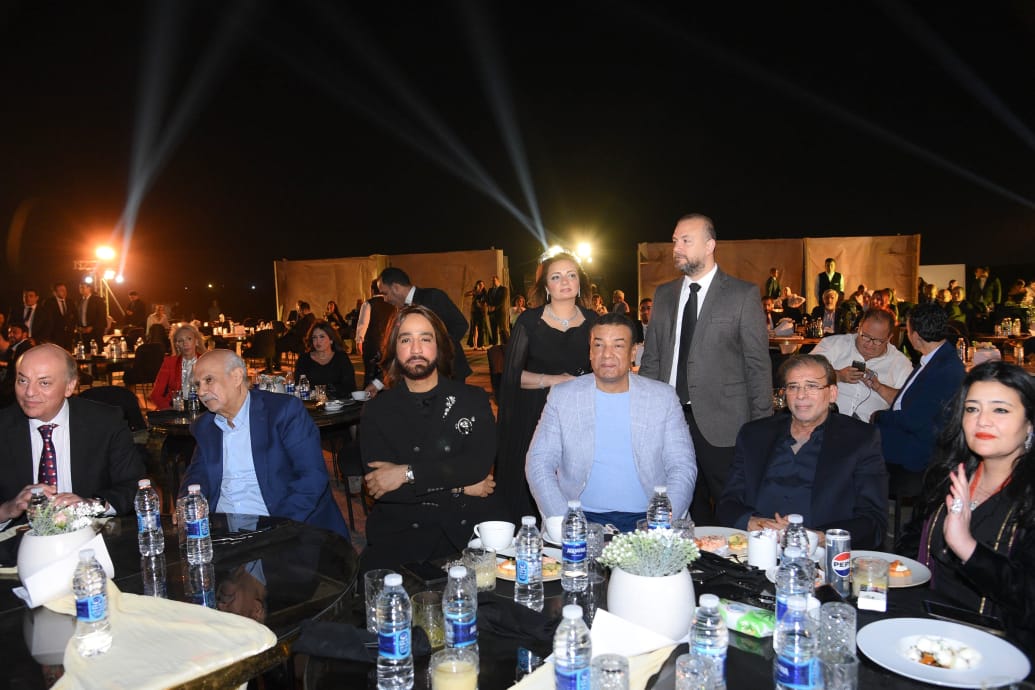 نجوم الفن والثقافة والإعلام يشاركون فى إطلاق مبادرة تطور