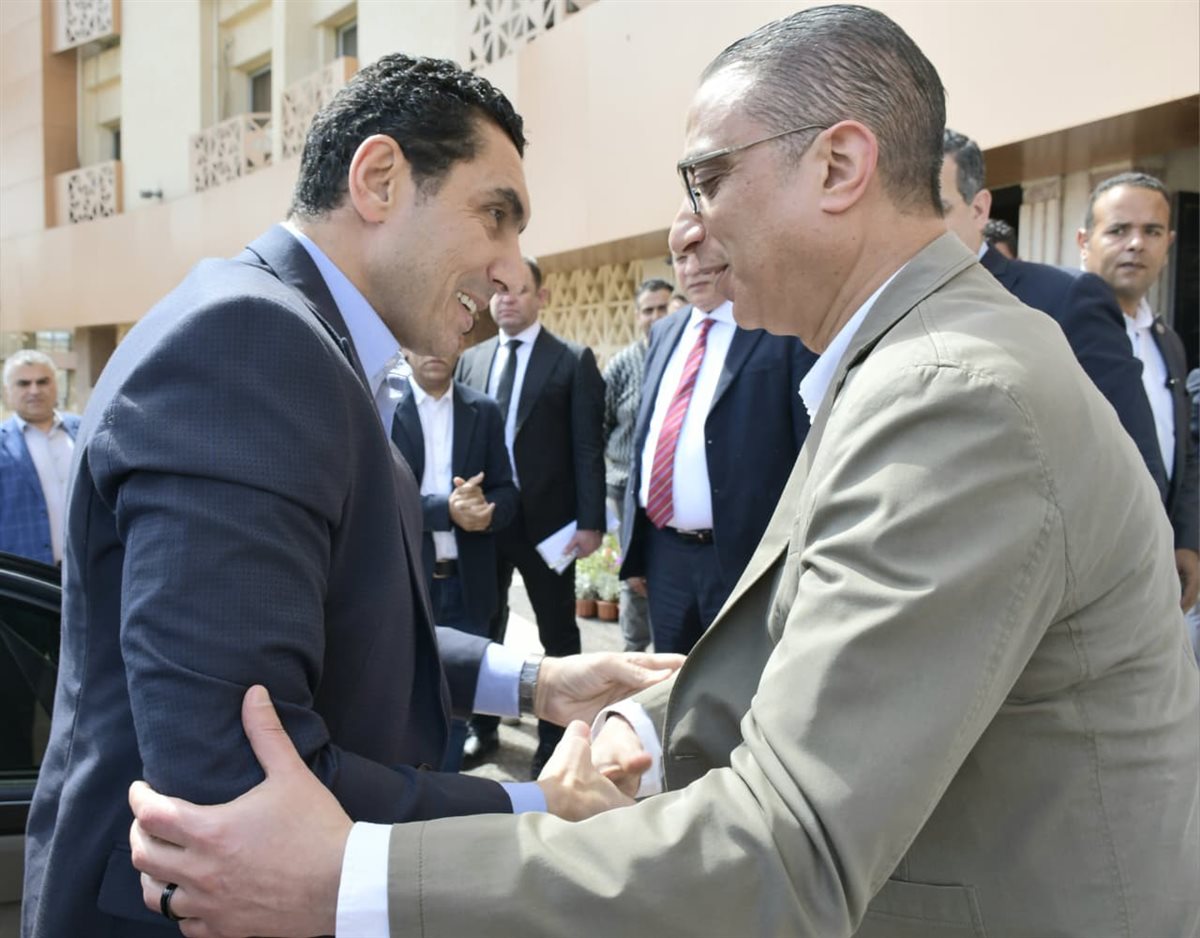 وزير الشباب والرياضة يلتقي محافظ الجيزة&nbsp;