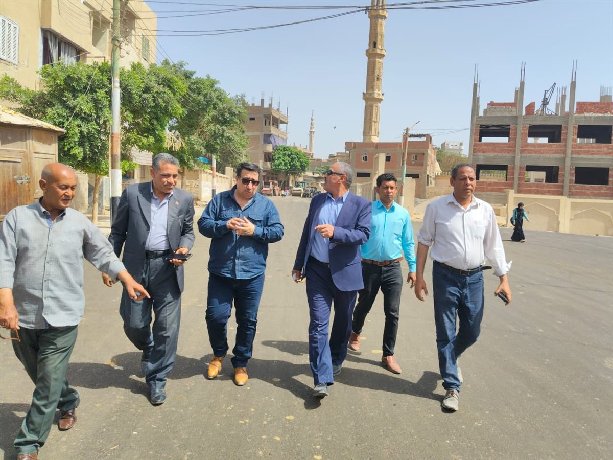 &nbsp;رصف طريق بنجا – طهطا