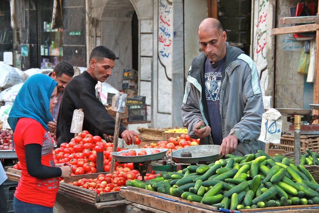 أسعار الخضروات والفاكهة في سوق العبور اليوم
