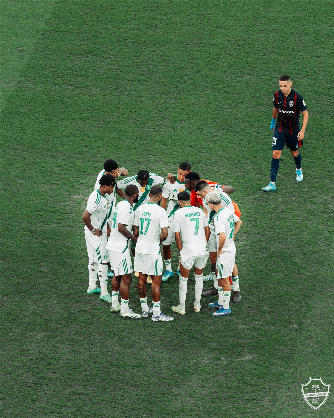القنوات الناقلة لمباراة الأهلي وفيسيل كوبي مباشر