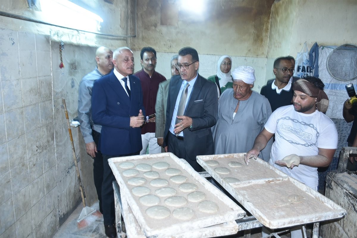 محافظ الأقصر يفتتح سوق اليوم الواحد&nbsp;