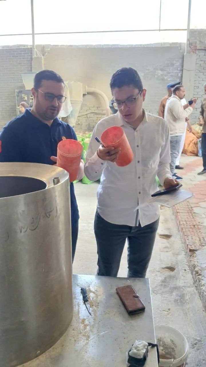 ضبط مصنع يحول العلف الحيواني إلى دقيق صويا للاستخدام الغذائي بالمنوفية
