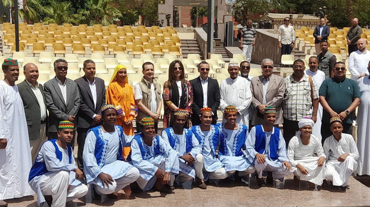 لقطات من جولة وزيرة الثقافة في أسوان