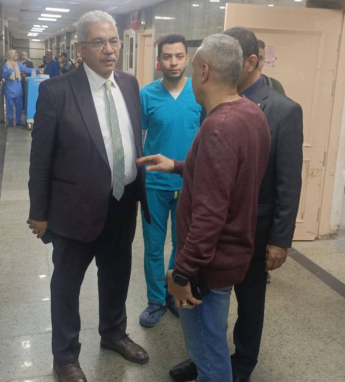 نائبا رئيس جامعة الأزهر في جولة مفاجئة بعد منتصف الليل بمستشفيي الحسين والزهراء الجامعيين