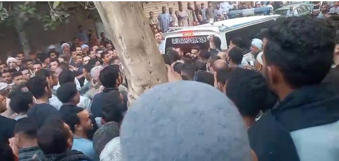 تشييع جثامين ضحايا حادث انقلاب ملاكي في قنا&nbsp;