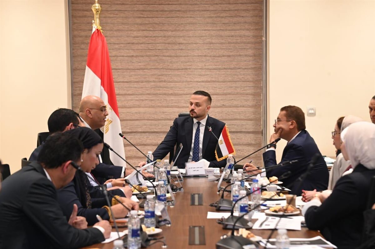 لجنة المشروعات برئاسة محمد الجارحي تطالب بتركيز الدعم على القطاعات الإنتاجية ذات الأولوية لتقليل الواردات وتعميق التصنيع