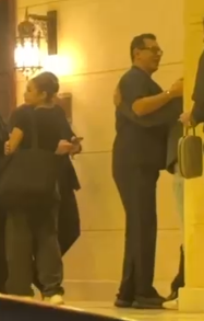 يسرا وأمير كرارة وكريم عبد العزيز.. توافد النجوم لعزاء والد منة شلبي في مسجد المشير طنطاوي