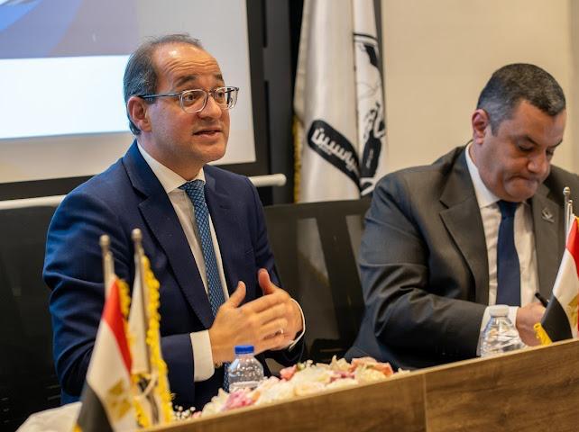وزير المالية فى حوار مفتوح مع «تنسيقية شباب الأحزاب والسياسيين»
