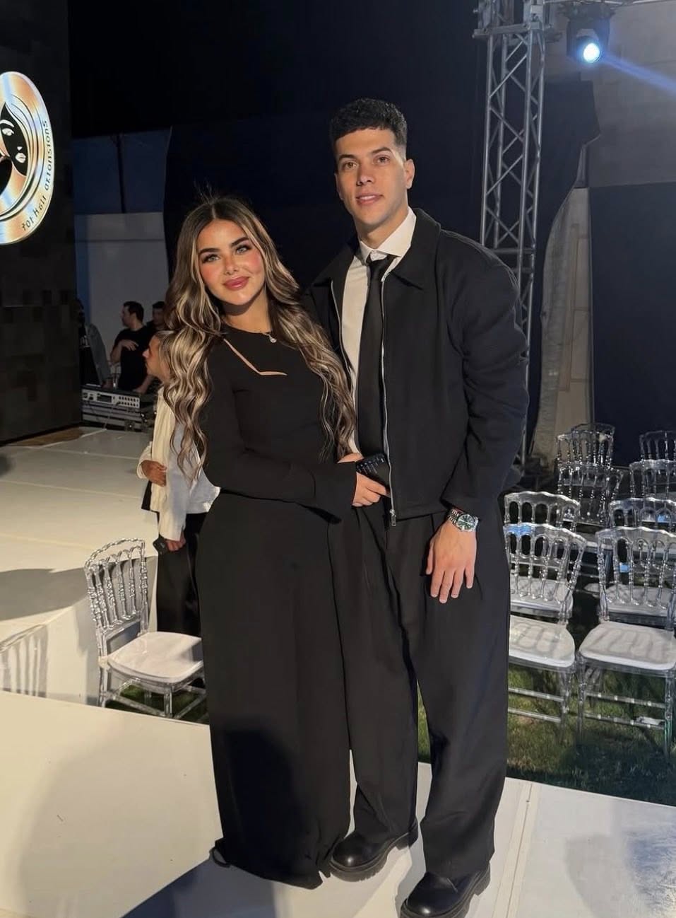 إمام عاشور يساند زوجته فى أول عرض أزياء من تصميماتها