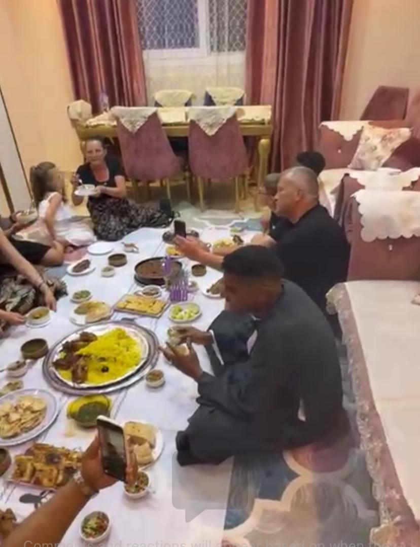 عزومة المرشد السياحي منتصر المرجي لـ السياح