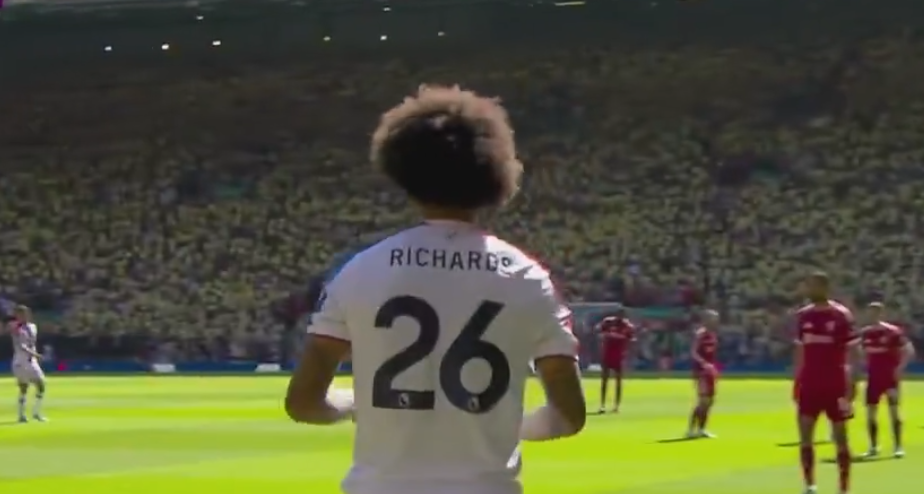 جماهير ليفربول تهاجم إدارة النادي خلال مباراة كريستال بالاس بالدوري الإنجليزي&nbsp;