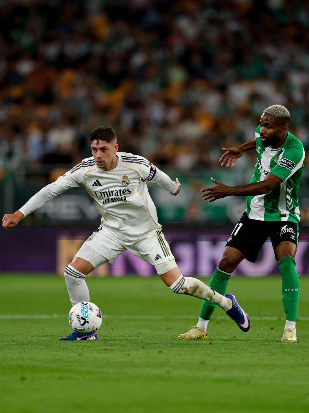 مباراة ريال مدريد وريال بيتيس في الدوري الإسباني