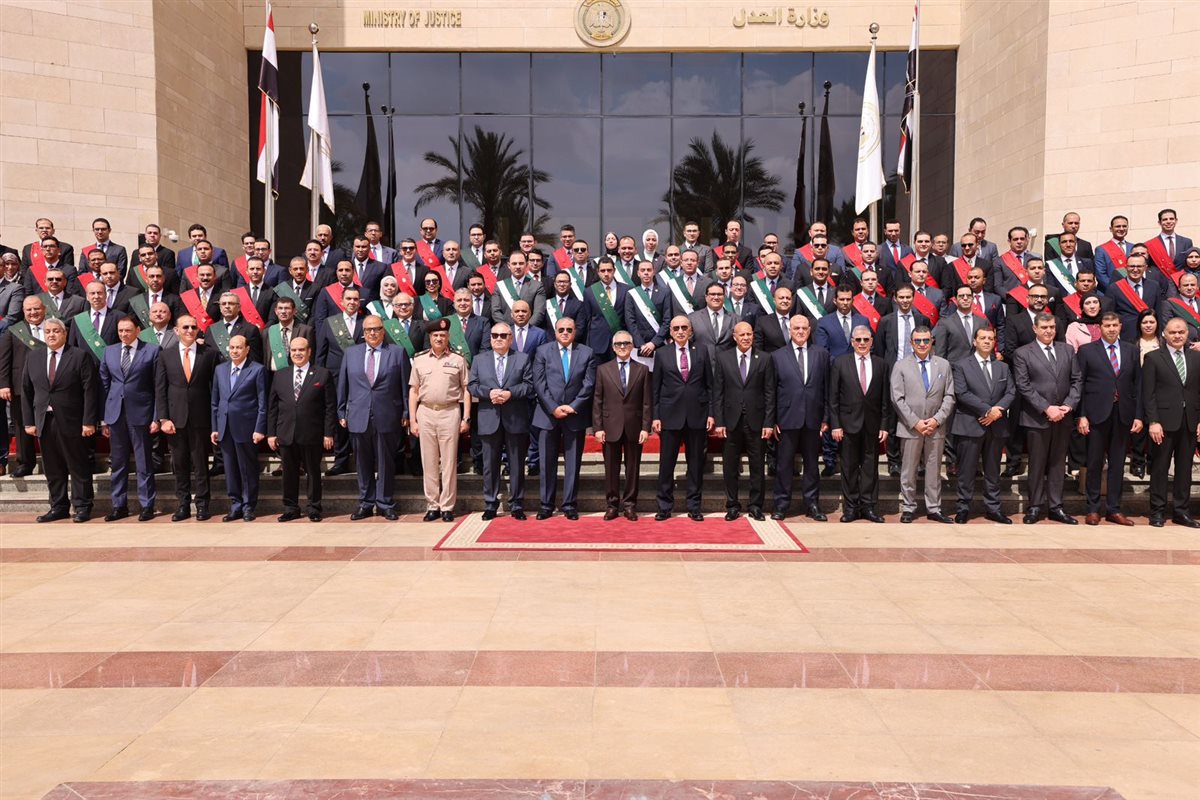 احتفالية تكريم أوائل القاضيات والقضاة