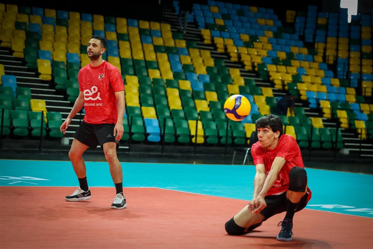 <strong>مران رجال طائرة الأهلي استعدادًا لثمن نهائي إفريقيا أمام كاليبي | صور</strong>