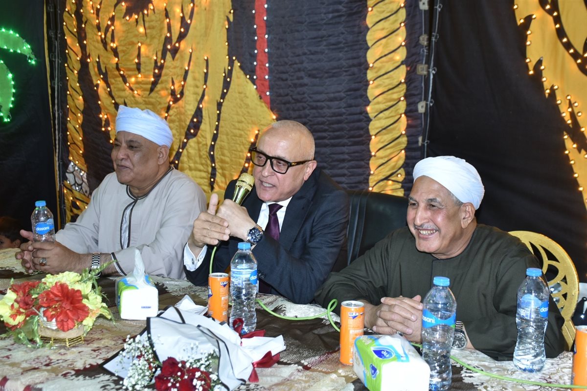 لقاء جماهيري لمحافظ الأقصر بأهالي قرية الرياينة&nbsp;