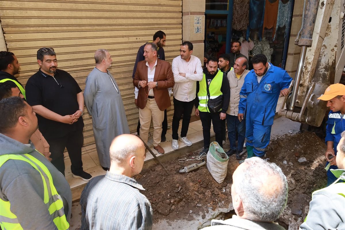 رئيس مياه الشرب بالغربية يبحث شكاوي المواطنين