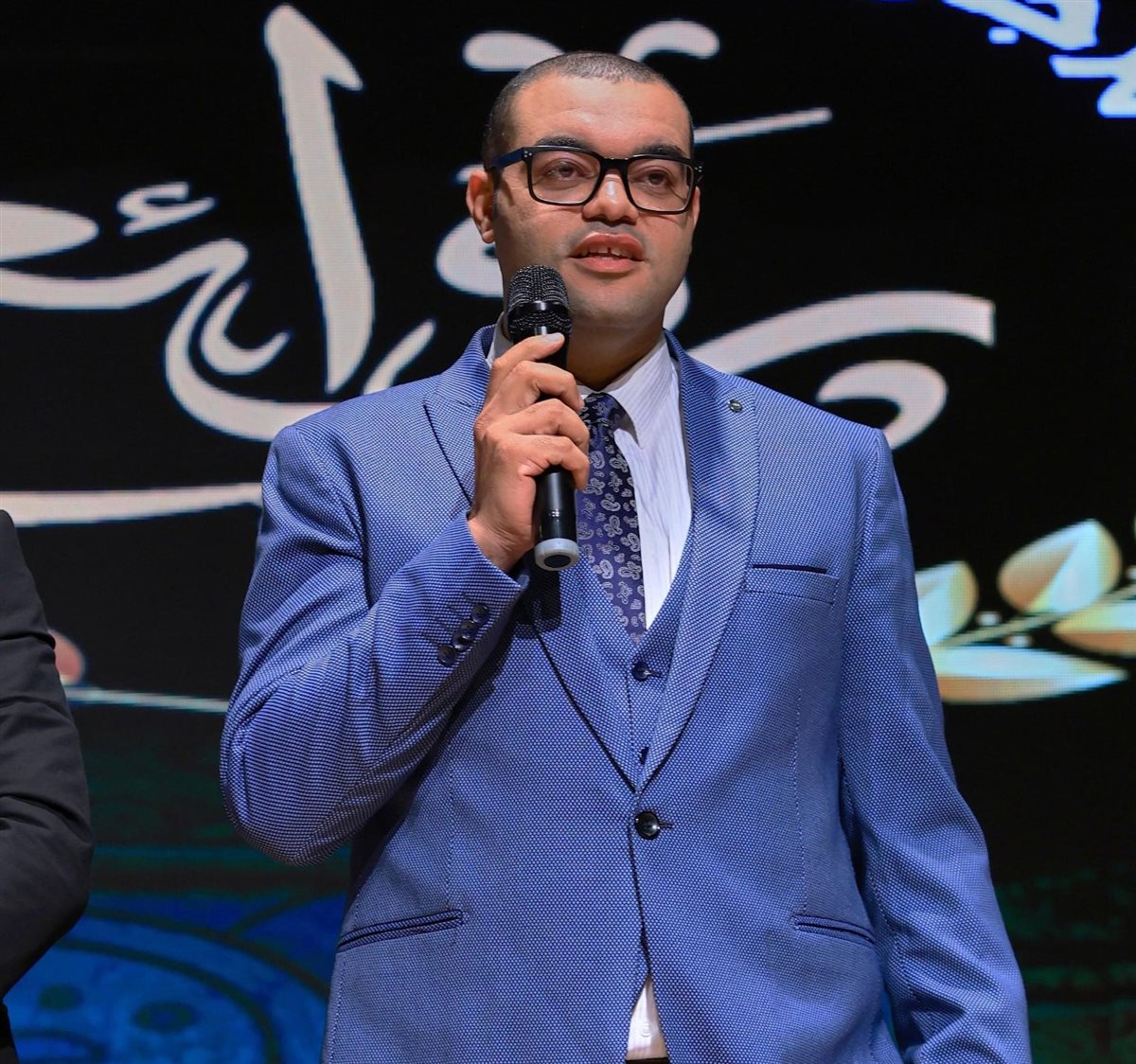 الدكتور علي أبو دشيش خبير الآثار المصرية