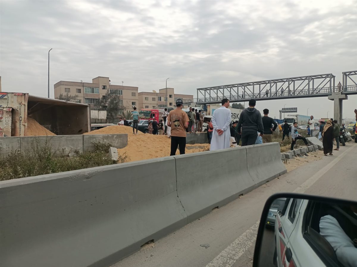 إنقلاب سيارة نقل 