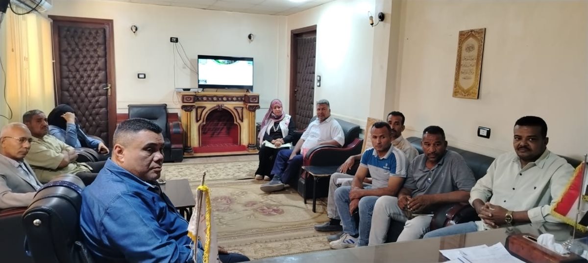 اجتماع رئيس مركز ومدينة أرمنت&nbsp;
