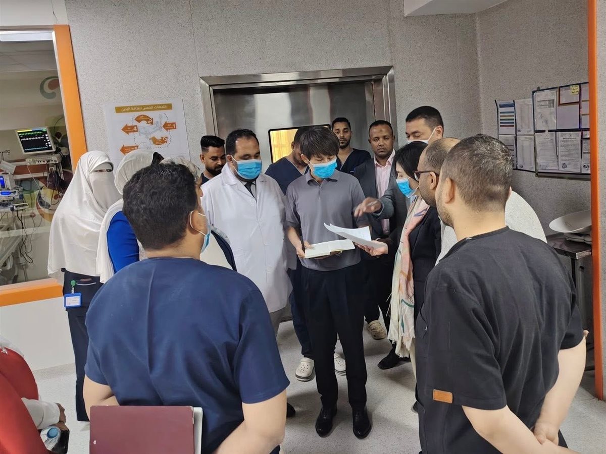 وفد الجاكيا يزور مستشفى طيبة بإسنا&nbsp;