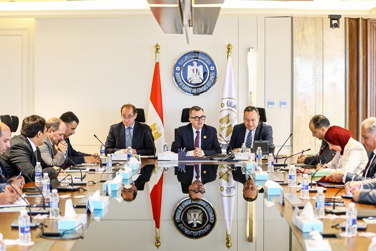 3 وزراء يبحثون دعم الجامعات