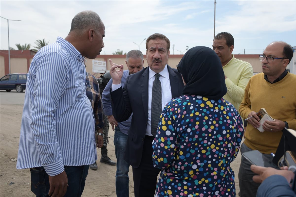جولة محافظ بورسعيد بمساكن المطحن