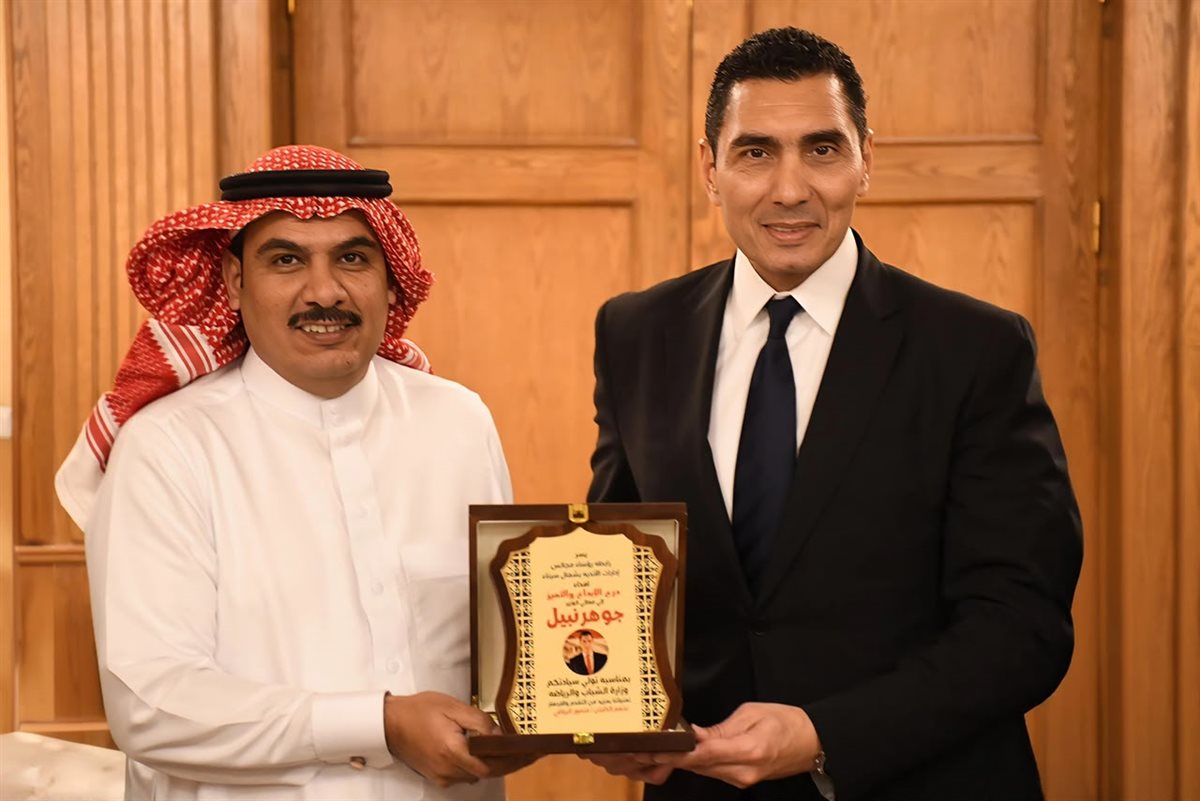 &nbsp;وزير الرياضة يلتقي عددًا من رؤساء مجالس إدارات أندية شمال سيناء