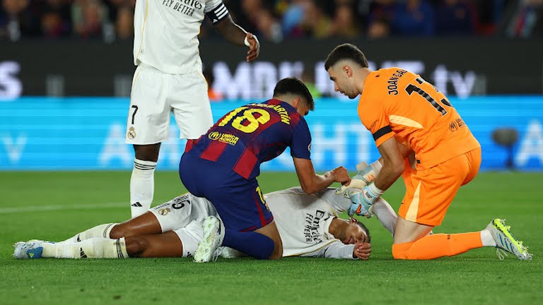 <strong>مباراة ريال مدريد وبرشلونة في الدوري الإسباني</strong>