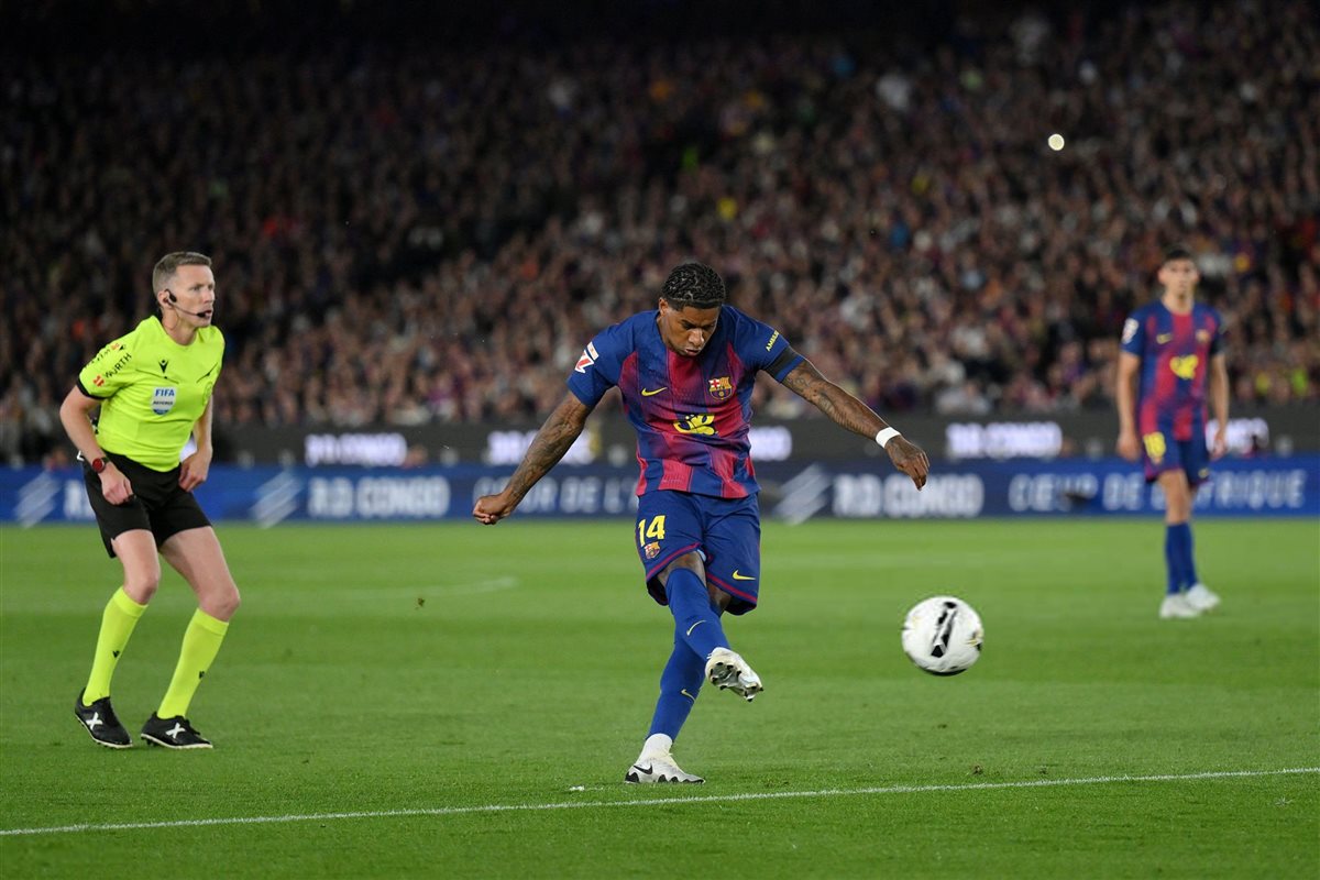 <strong>مباراة ريال مدريد وبرشلونة في الدوري الإسباني</strong>