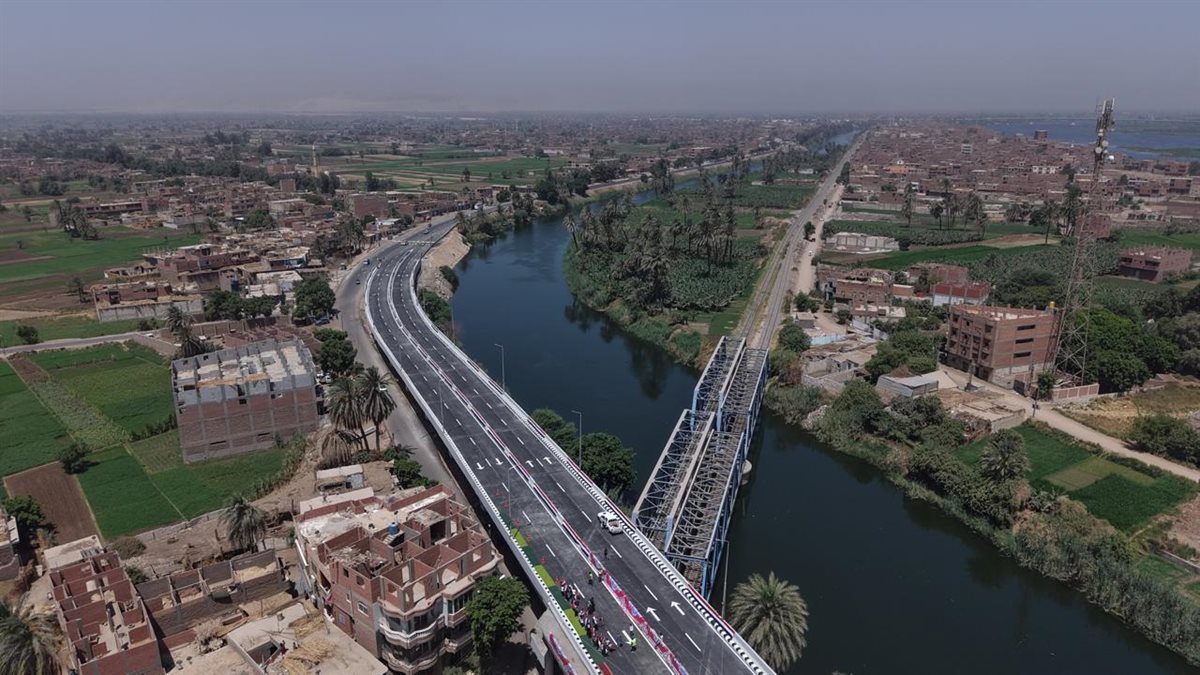 كوبري أعلى مزلقان أبو شوشة