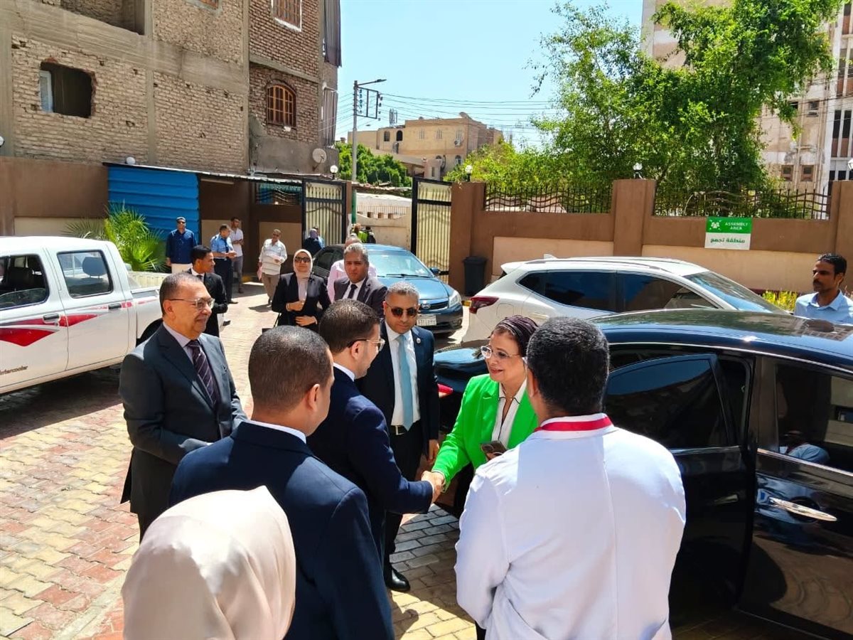 نائب وزير الصحة تزور وحدة طب أسرة العوامية بالأقصر&nbsp;