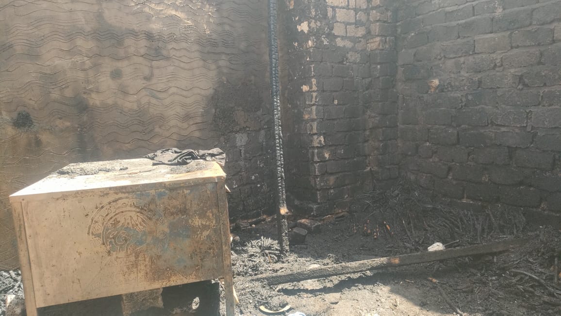 نشوب حريق في 3 منازل