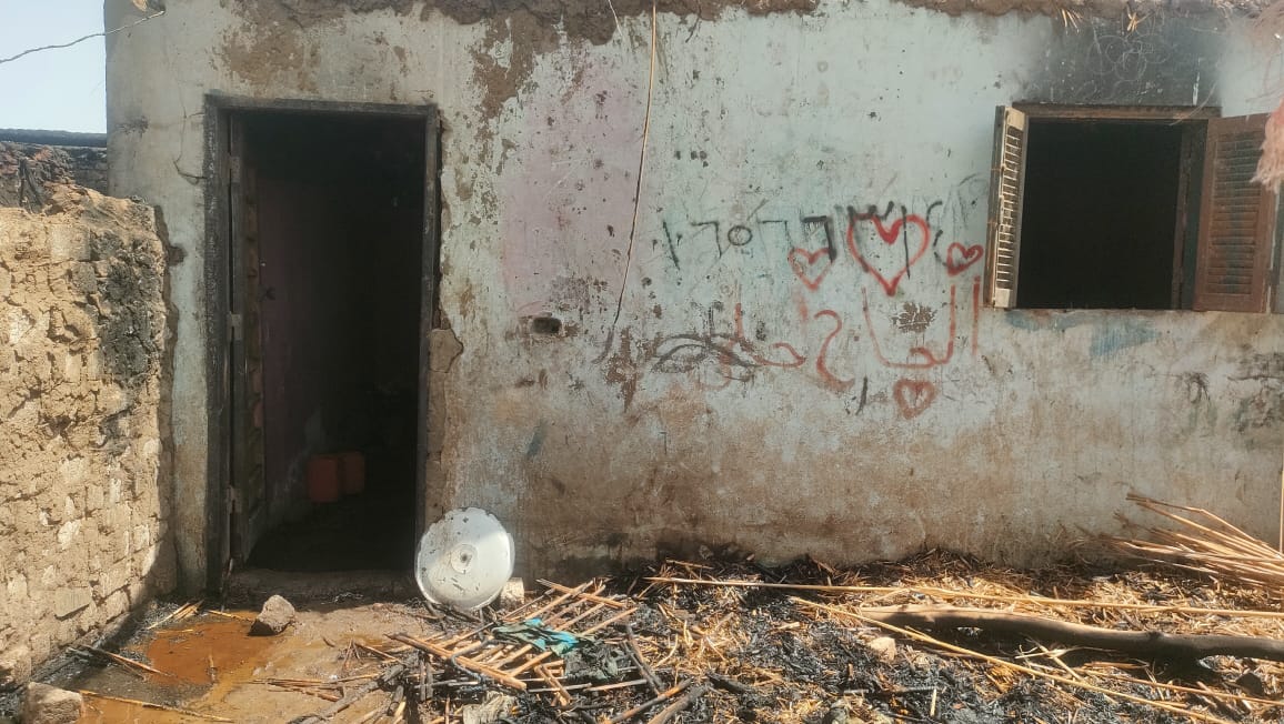 نشوب حريق في 3 منازل