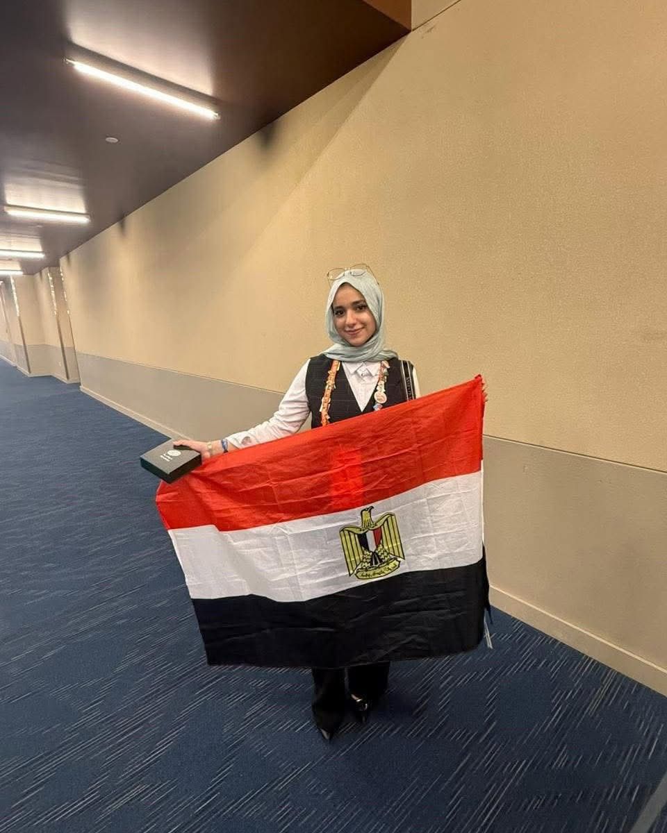 الطالبة سلمى أشرف الكشاف