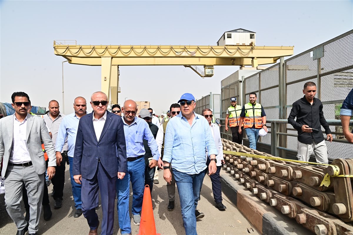 جولة وزير الري ومحافظ الأقصر&nbsp;