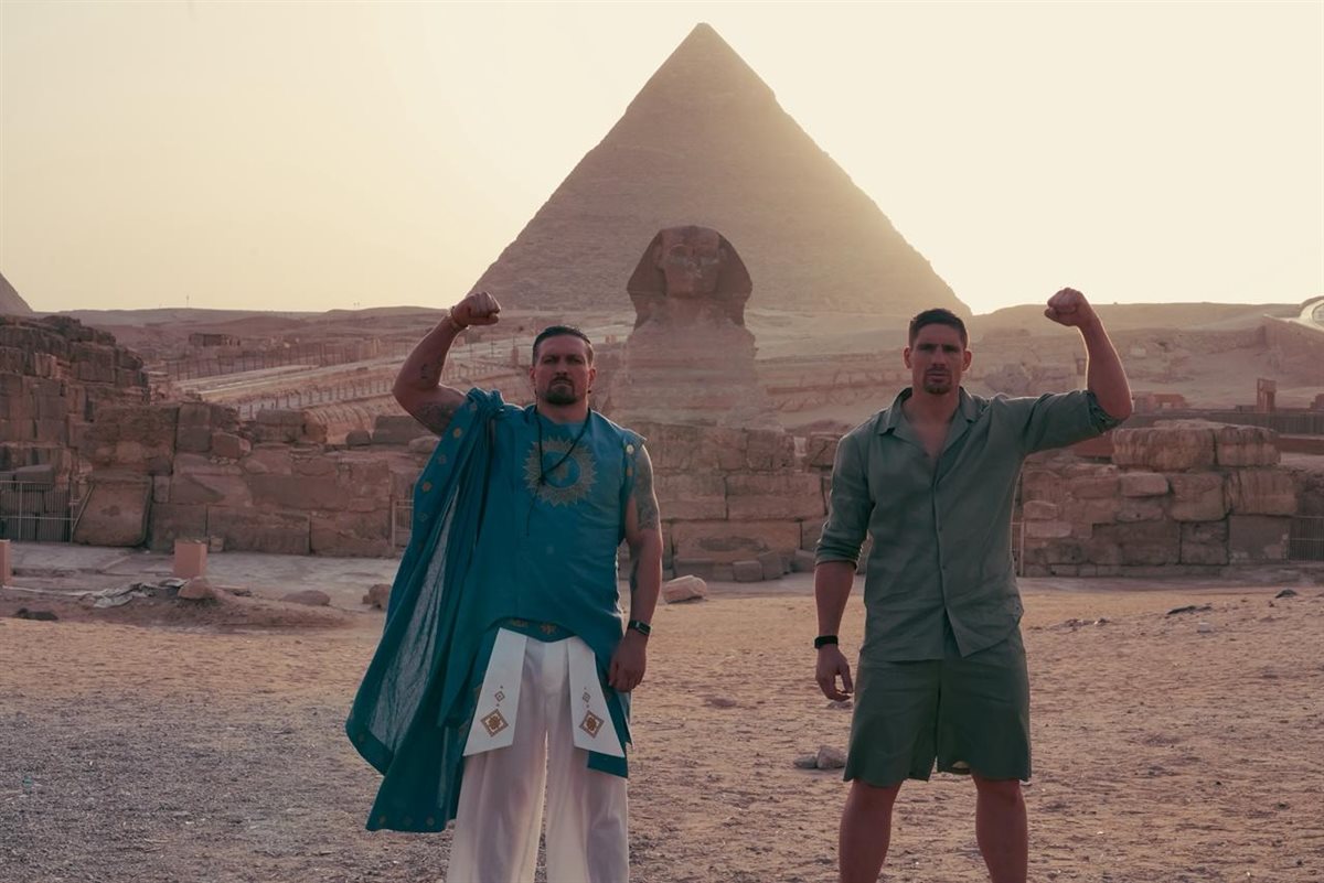 أسبوع الملاكمة Glory in Giza بالقرب من أبو الهول والأهرامات