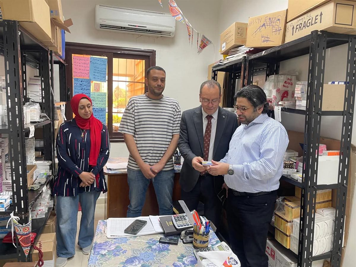 نائب رئيس جامعة طنطا يتفقد الإدارة الطبية