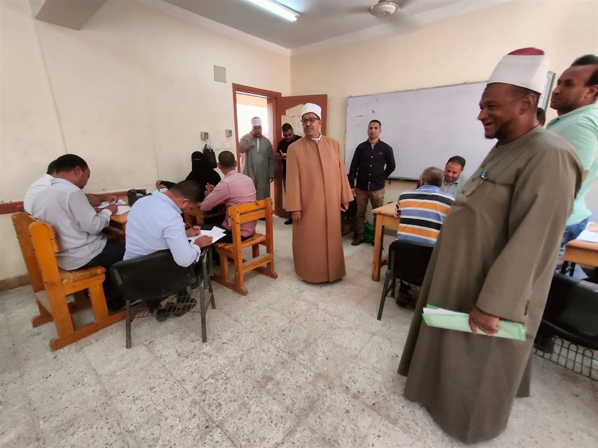 أعمال تصحيح امتحانات الشهادتين الابتدائية والإعدادية