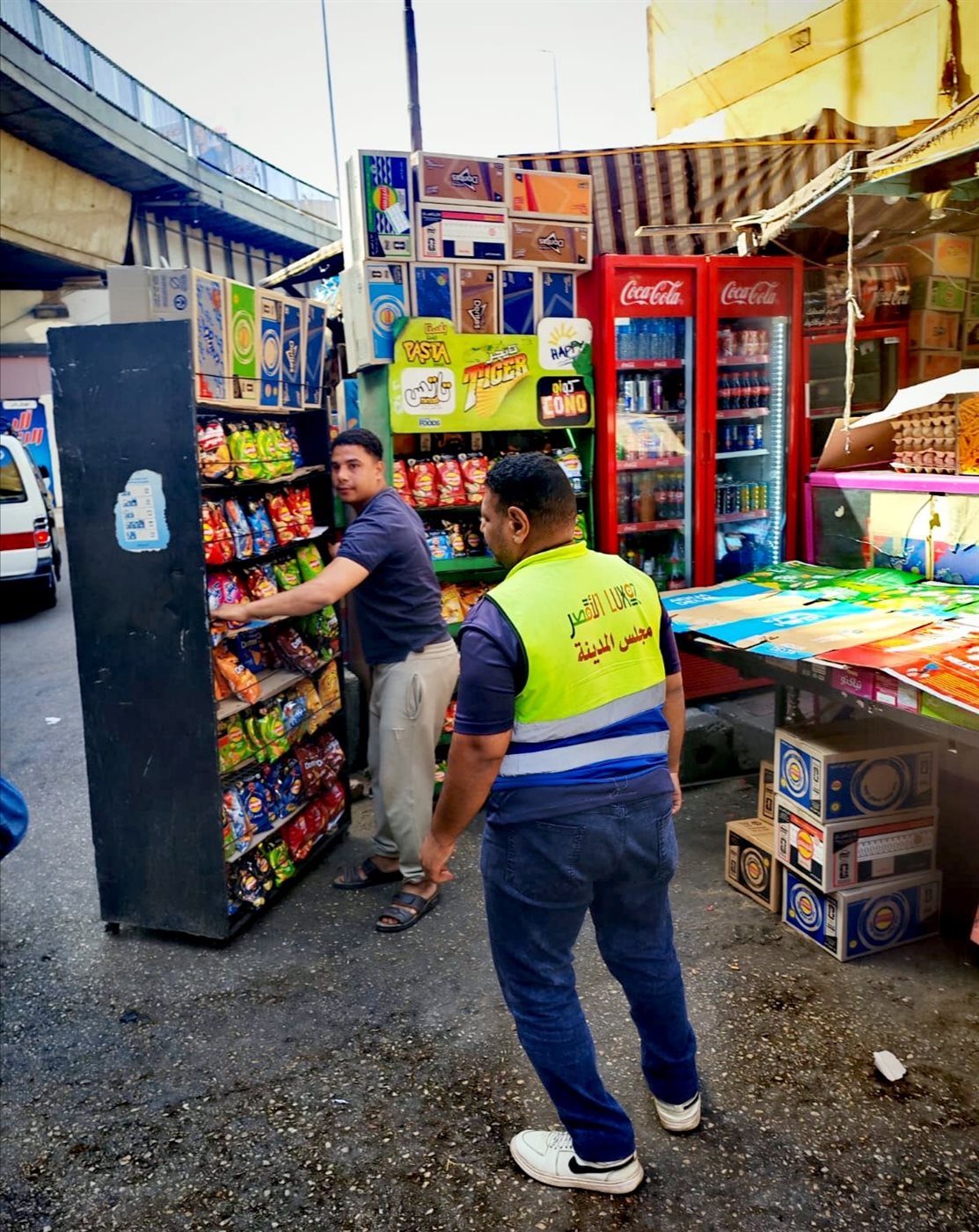 حملات لفرض الإنضباط بأسواق وشوارع الأقصر