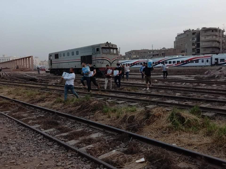 جانب من إفطار الصائمين 