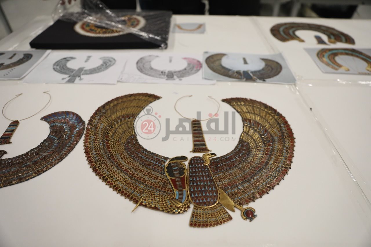 قلادة 4