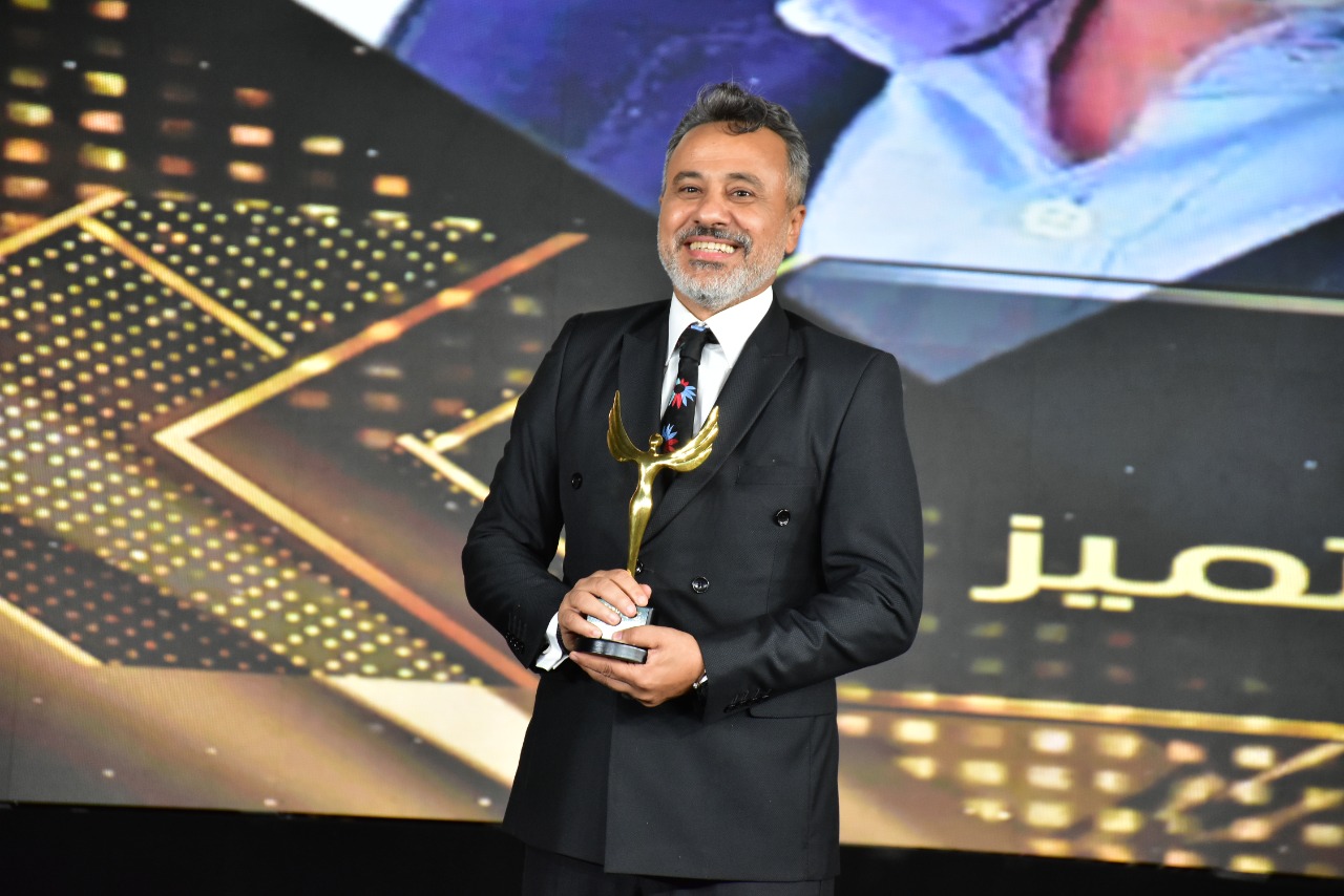 الفنان إيهاب جلال